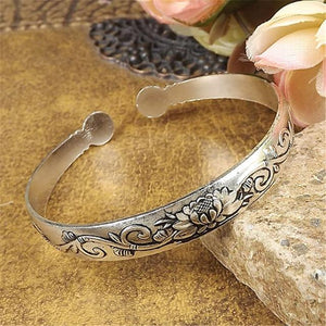 Vintage Retro Silver Bangles Women Classic Handmade Tibetan Silver Carved Plum Cuff Bracelet