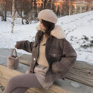 Mishow 2019 Women New winter clothing thicken woolen jacket female Korean version of the short loose Plaid woolen coat MX18D9536