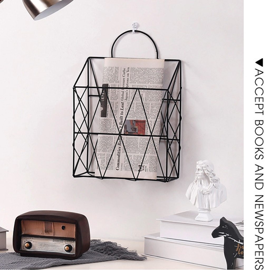 2019 New Hot Sale Portable Fashion Storage Basket Portable Wall Hanging Storage Rack Net Iron Desk Holder for Magazine Newspaper